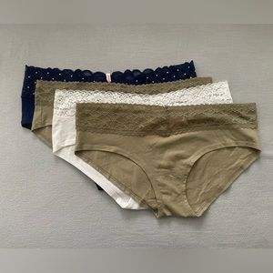 VS Set of 4 Underwear